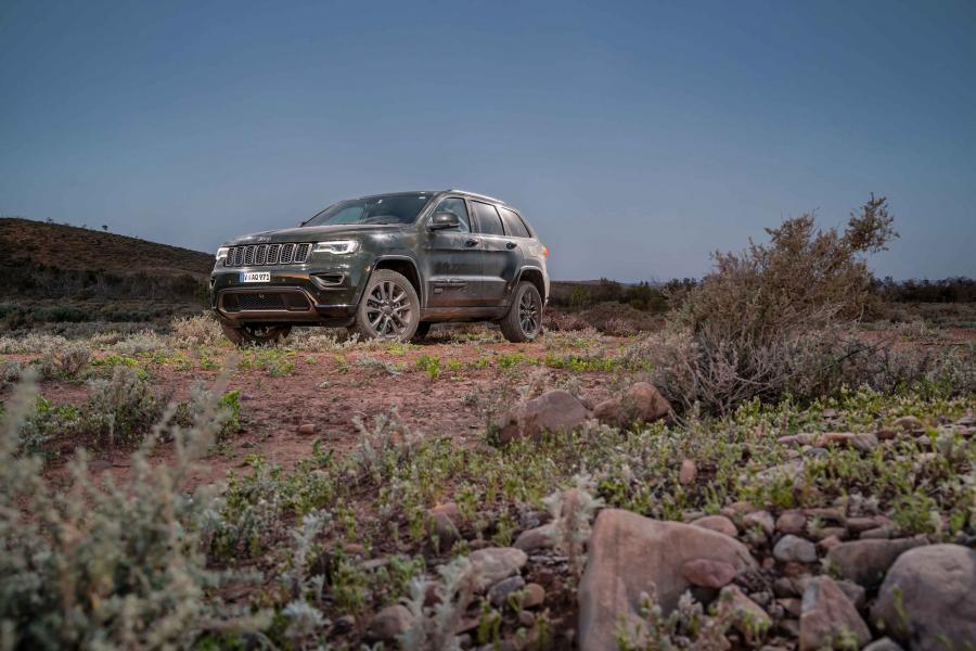  Jeep Grand Cherokee 75th Anniversary 2016 года  (AU) (фото 4 из 13)